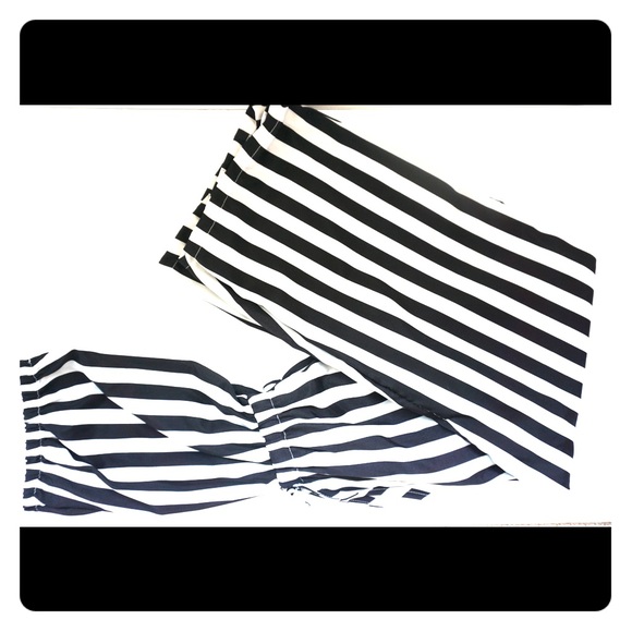 Black and white stripe jumpsuit - Picture 1 of 2